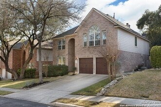 1310 Charlisas Way in San Antonio, TX - Building Photo - Building Photo