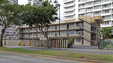 Kukilakila Apartments in Honolulu, HI - Building Photo - Building Photo