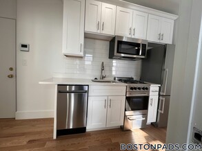 151 Park Dr in Boston, MA - Building Photo - Building Photo