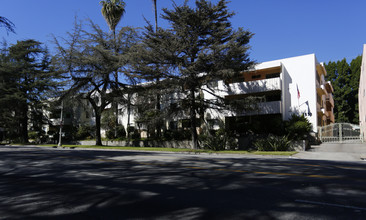 Los Feliz Apartments in Los Angeles, CA - Building Photo - Building Photo