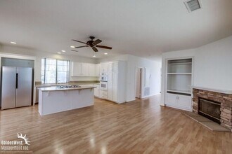 6949 Catamaran Dr in Carlsbad, CA - Building Photo - Building Photo