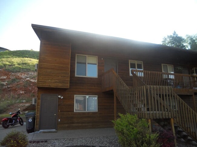 1854 Hillsview Dr, Unit #1