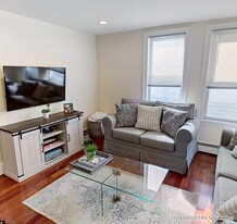143 L St, Unit 3 in Boston, MA - Building Photo