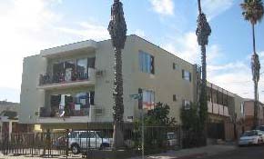 453 N Kingsley Dr in Los Angeles, CA - Building Photo