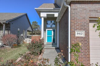 9412 Forest Glen Dr in Lincoln, NE - Foto de edificio - Building Photo
