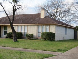 16310 Meadowbrook Farm Rd in Houston, TX - Building Photo