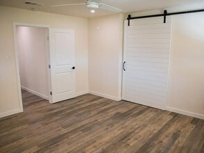 305 Whitetail Dr in Manchaca, TX - Building Photo - Building Photo