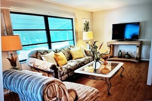 4542 Friendly Harbor St in Bradenton, FL - Building Photo