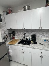 1994 NW 47th Terrace in Miami, FL - Building Photo - Building Photo