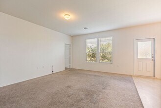 9212 China Rose Dr in Austin, TX - Building Photo - Building Photo