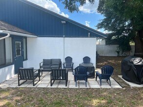 202 Village View Ln in Lakeland, FL - Building Photo - Building Photo