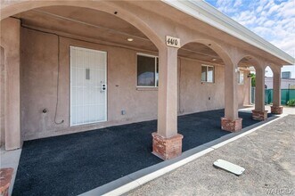 4410 N Van Nuys Rd in Kingman, AZ - Building Photo - Building Photo