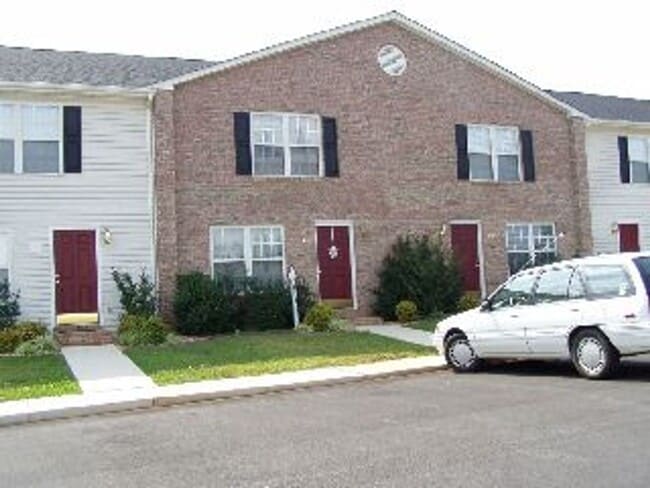 property at 1015 Blake Ct