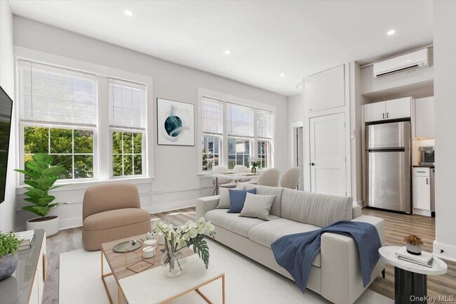 49 Beekman Ave in Sleepy Hollow, NY - Building Photo - Building Photo