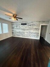 320 W Lambright St in Tampa, FL - Building Photo - Building Photo