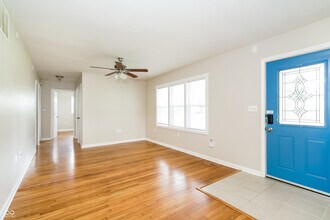 124 Rose Ln in Greenwood, IN - Building Photo - Building Photo