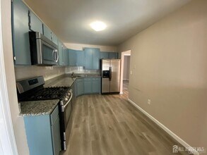 1204 Plymouth Rd in North Brunswick, NJ - Building Photo - Building Photo