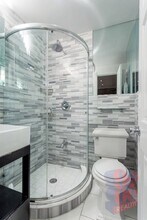 422 E 9th St in New York, NY - Building Photo - Building Photo