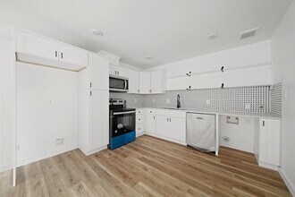 807 Cullen Blvd in Houston, TX - Building Photo - Building Photo
