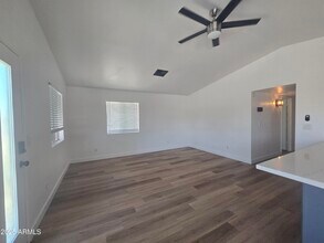2333 N 12th St in Phoenix, AZ - Building Photo - Building Photo