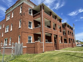 West End Place Apartments in Ashtabula, OH - Building Photo - Building Photo