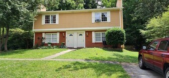 1207 Osceola Ct in Tucker, GA - Building Photo