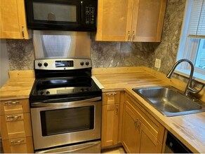 5242 Patrick Henry Dr in Baltimore, MD - Building Photo - Building Photo