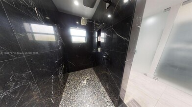 10805 SW 156th Terrace in Miami, FL - Building Photo - Building Photo