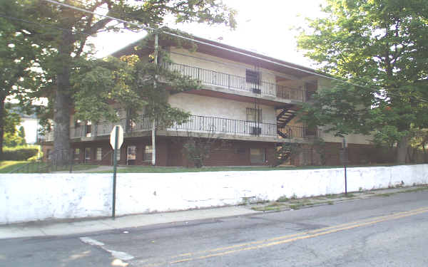 1600 Sullivant Ave in Columbus, OH - Building Photo