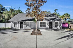 782 LINCOLN Pky in Oviedo, FL - Building Photo