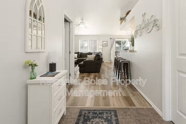 879 N Traquair Pl in Meridian, ID - Building Photo - Building Photo
