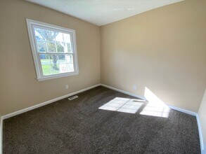 17 Cornell Ct in Jacksonville, NC - Building Photo - Building Photo