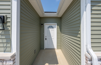 2078 Glastonbury Row in Fort Wayne, IN - Building Photo - Building Photo