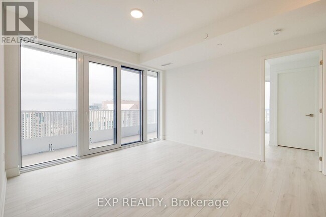 36 Olive Ave in Toronto, ON - Building Photo - Building Photo