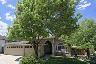 2215 Gatewood Dr in Reno, NV - Building Photo
