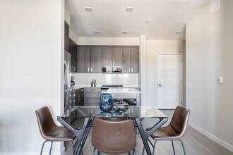 3560 Rambla Pl in Santa Clara, CA - Foto de edificio - Building Photo