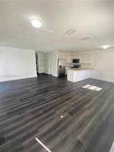 11915 NE 12th Ct-Unit -11917 in Biscayne Park, FL - Building Photo - Building Photo