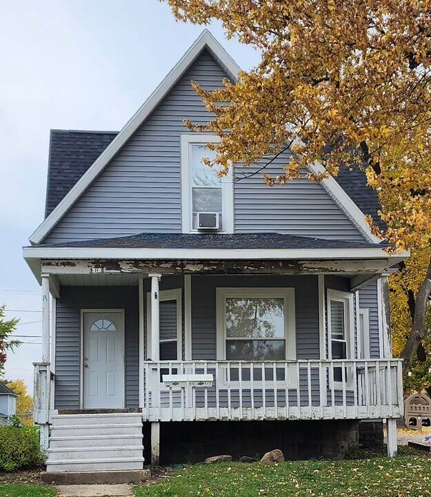 515 N State St in Kendallville, IN - Building Photo