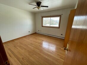 4205 S Harlem Ave, Unit 3 in Stickney, IL - Foto de edificio - Building Photo