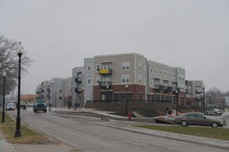 Shoppes at College Hill in Topeka, KS - Building Photo - Building Photo