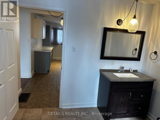 733 St Isidore Rd in Casselman, ON - Building Photo - Building Photo