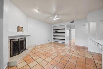 8200 Neely Dr in Austin, TX - Building Photo - Building Photo