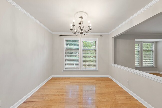 1210 Westview Ln in Raleigh, NC - Foto de edificio - Building Photo