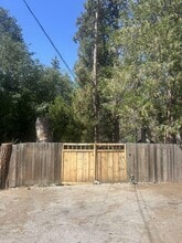 52640 Marian View Dr in Idyllwild, CA - Building Photo - Building Photo