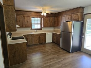 117 Roman Cir in Greenwood, SC - Building Photo - Building Photo