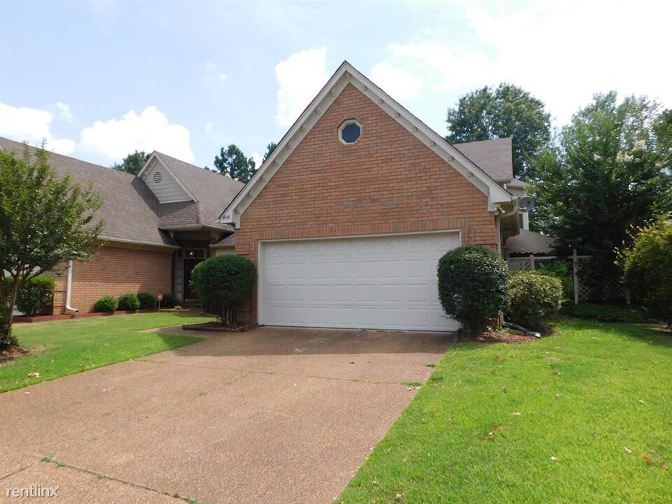 4041 Muirfield Dr in Memphis, TN - Building Photo