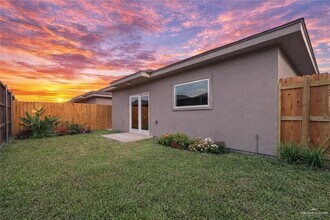 19 19th St in McAllen, TX - Building Photo - Building Photo