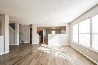 639 Harvest Meadow Way in Whiteland, IN - Building Photo - Building Photo