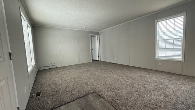 38037 Chilver Ave in Clinton Township, MI - Building Photo - Building Photo