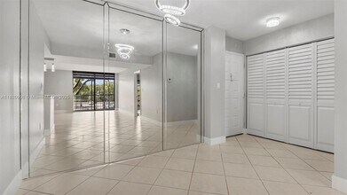 5550 NW 44th St, Unit 205B in Lauderhill, FL - Building Photo - Building Photo